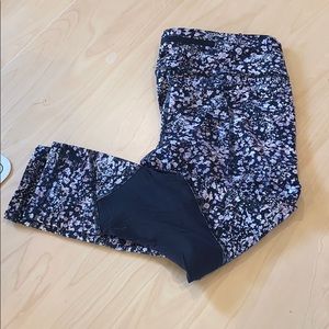 Lululemon cropped leggings